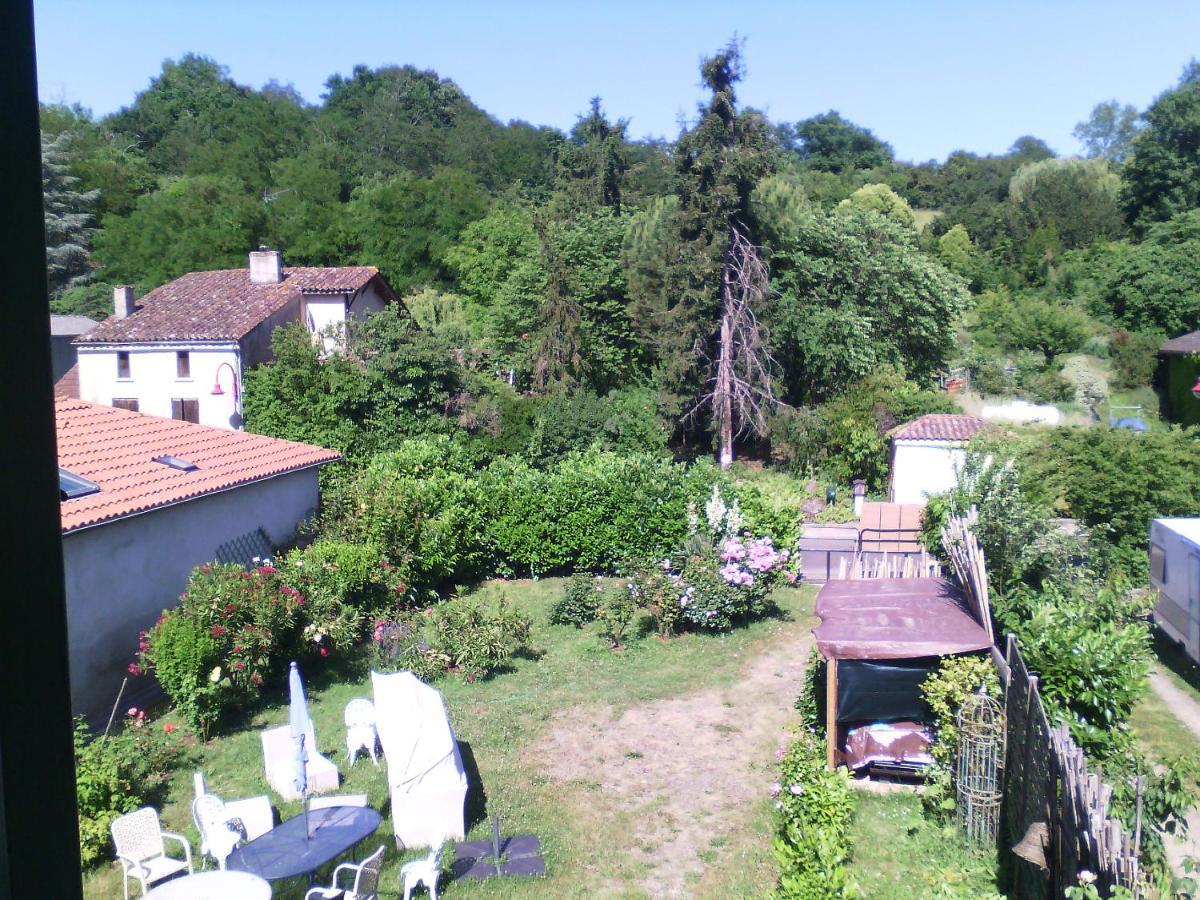 L'Ancien Patronage Guest House Caumont-sur-Garonne Exterior photo
